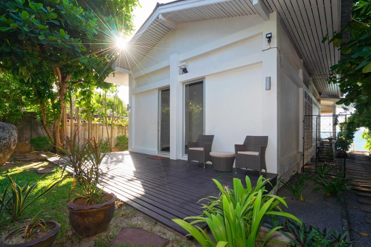 Ban Mok Talay Beachfront Villa Bang Rak Beach  Esterno foto